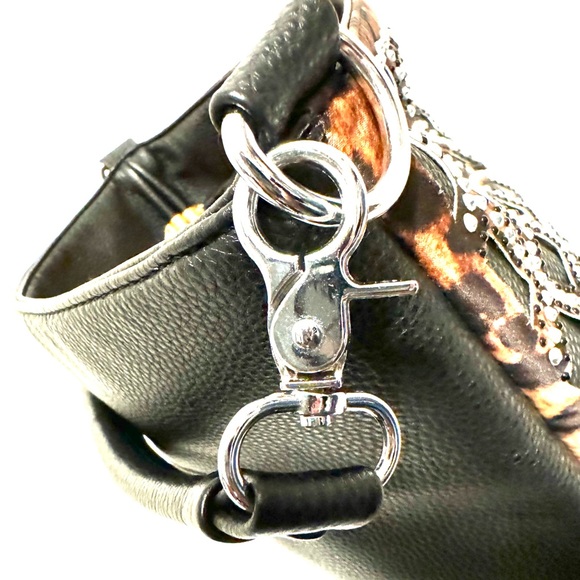 Sparkling Leopard Purse - Picture 4 of 12